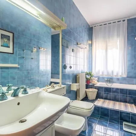 Dadahome Elegante Vicino Al Centro Apartmán
